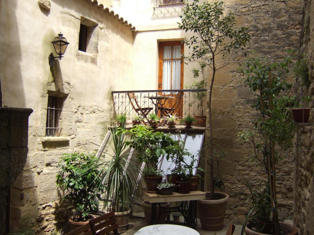 Bize De La Tour Bed & Breakfast Saint-Bonnet-du-Gard Room photo